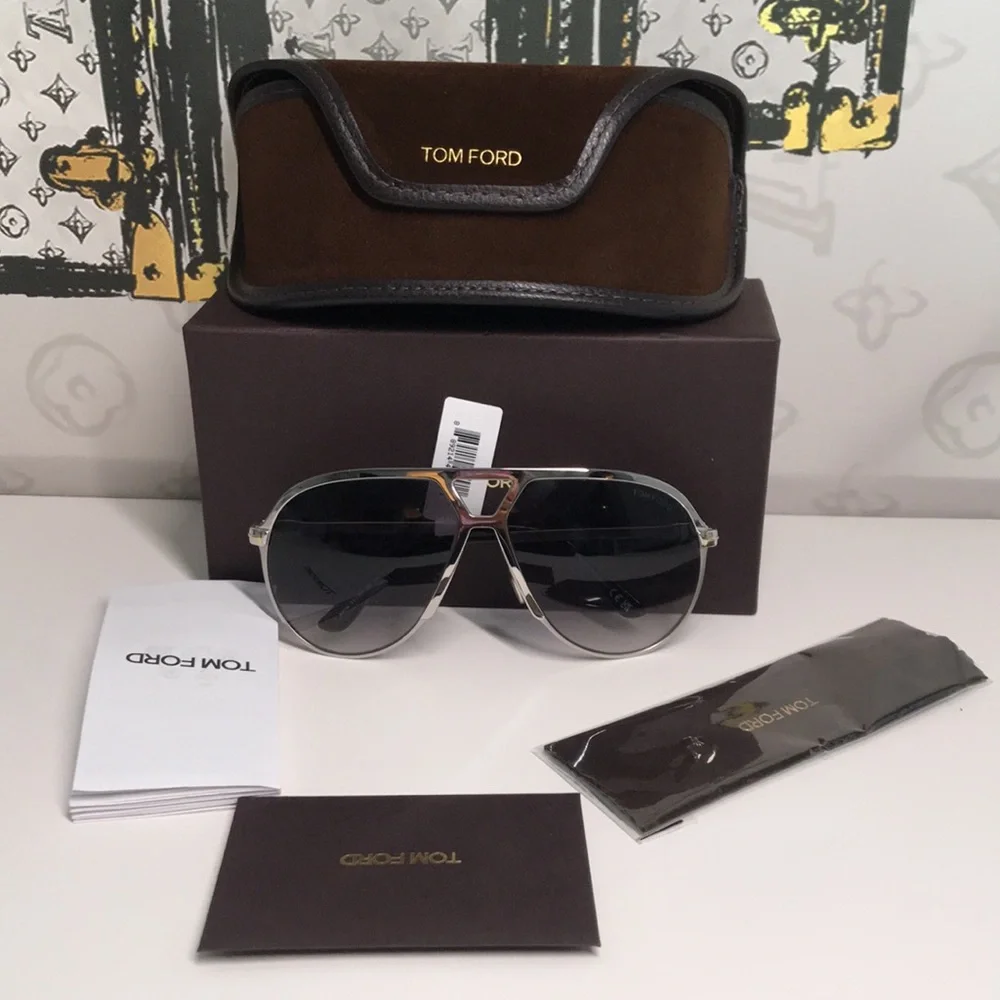 NEW AUTHENTIC Tom Ford Silver Aviator Sunglasses TF1060 16B